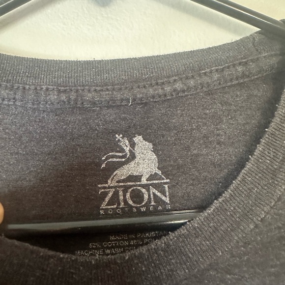 Large Charcoal Gray Johnny Cash Short Sleeve Tee - Picture 4 of 7